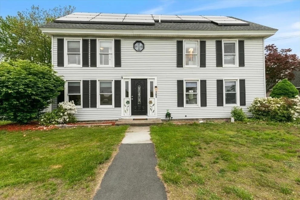 Unit for sale at 701 Nashua Rd, Dracut, MA 01826