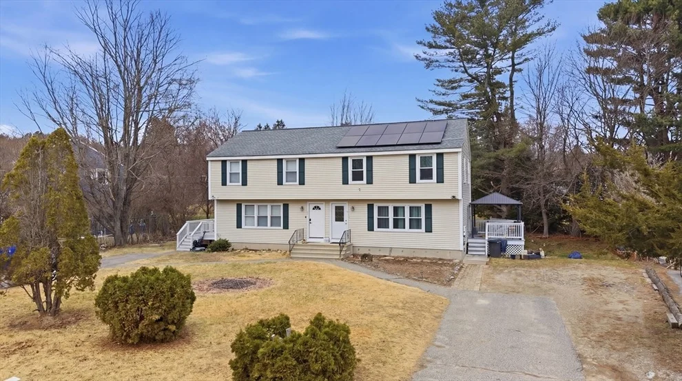 Unit for sale at 7 Webster St, Douglas, MA 01516