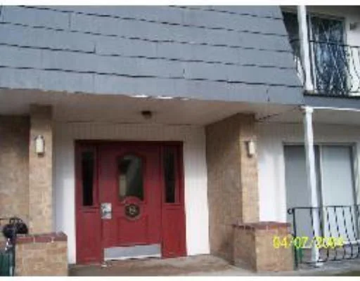 Unit for sale at 8 Kennedy Lane, Milford, MA 01757