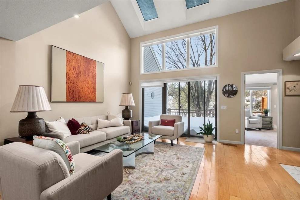 Unit for sale at 5 Pickwick Way, Wayland, MA 01778