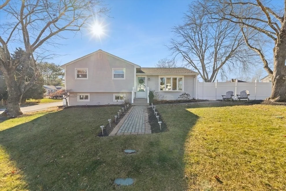 Unit for sale at 196 Coolidge St, Swansea, MA 02777