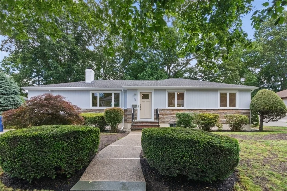 Unit for sale at 94 Selwyn Rd, Newton, MA 02461