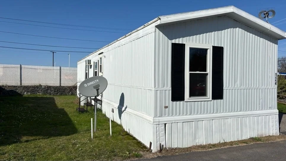 Unit for sale at 557 Southwest Cutoff, Worcester, MA 01607