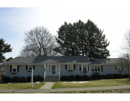 Unit for sale at 202 Lindbergh Avenue, Needham, MA 02492