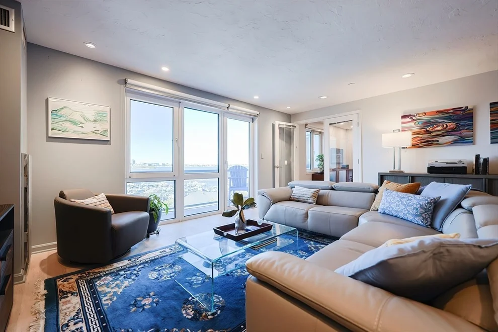Unit for sale at 2001 Marina Dr, Quincy, MA 02171