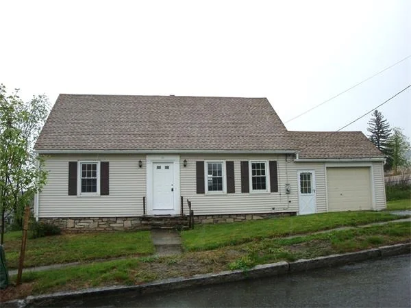 Unit for sale at 131 Airlie Street, Worcester, MA 01606