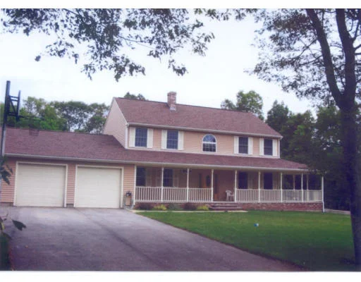 Unit for sale at 137 Andrew Ct, Swansea, MA 02777