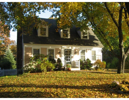 Unit for sale at 10 Cherry St, Newburyport, MA 01950