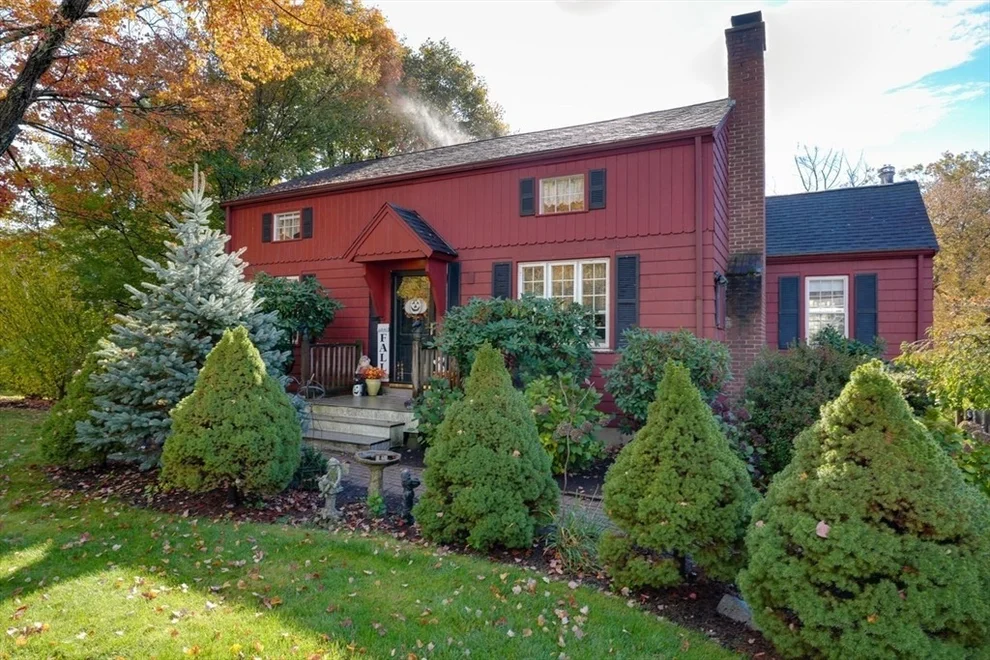 Unit for sale at 99 Kings Grant Rd, Marlborough, MA 01752
