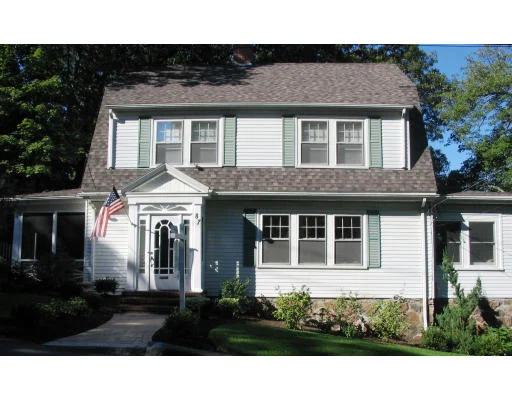 Unit for sale at 87 Banks Rd, Swampscott, MA 01907