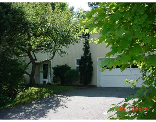 Unit for sale at 33 Scenic Dr, Worcester, MA 01602