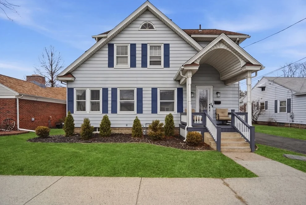 Unit for sale at 156 Farnsworth St, Chicopee, MA 01013