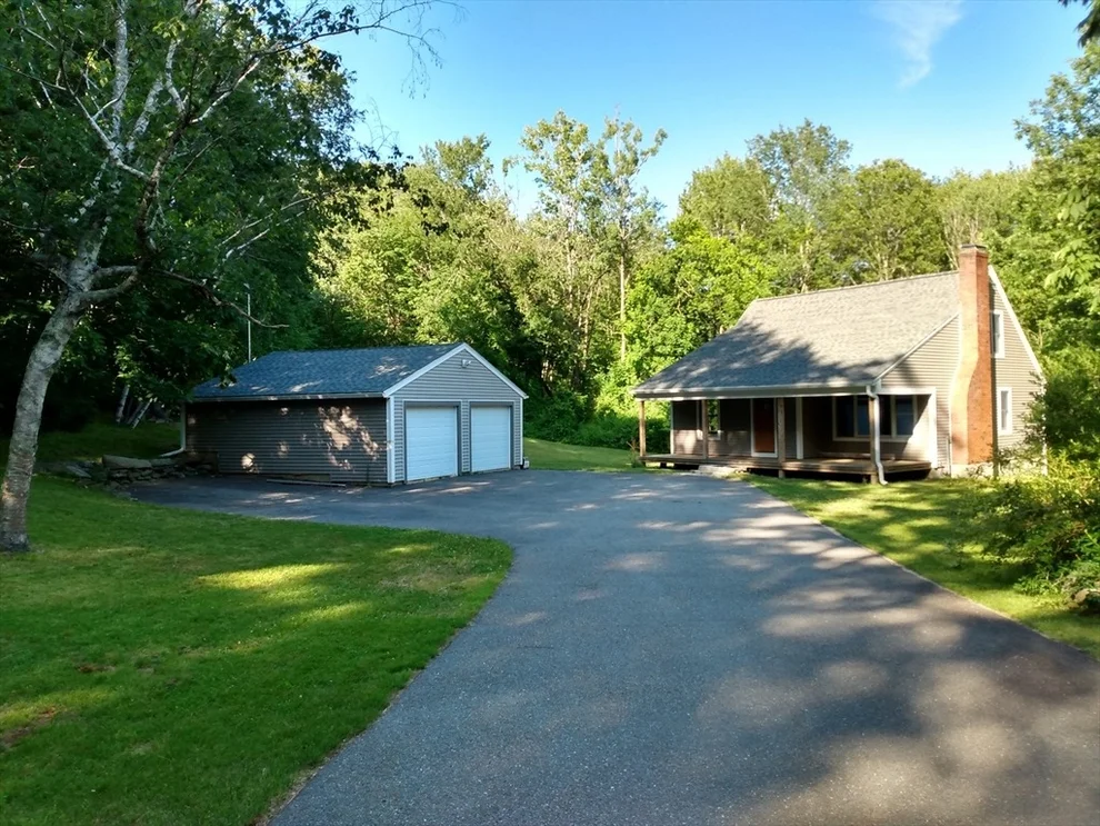 Unit for sale at 507 S Royalston Rd, Athol, MA 01331