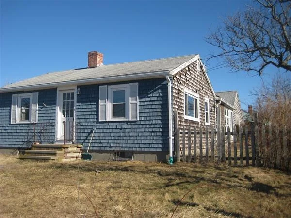 Unit for sale at 33 Sekonnet Ave, Marshfield, MA 02050