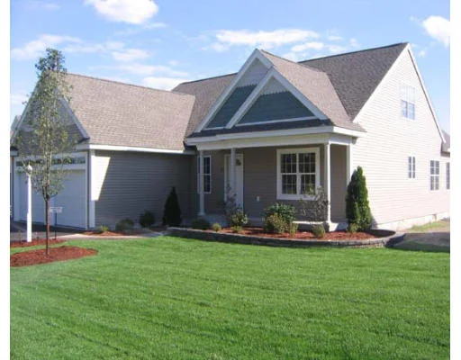Unit for sale at 7 Brookview Road, Windham, NH 03087