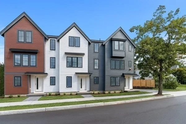 Unit for sale at 14 Elm Street, Newton, MA 02465
