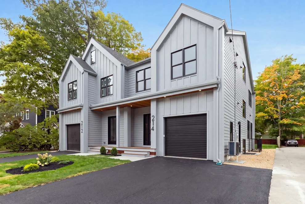 Unit for sale at 212-214 Auburn, Newton, MA 02466
