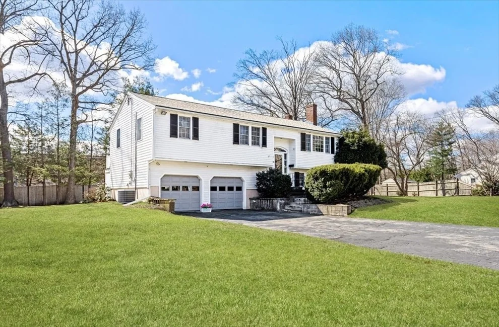 Unit for sale at 21 Windsor Dr., Hingham, MA 02043