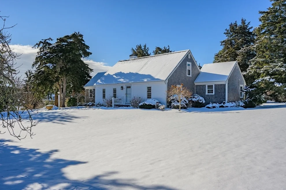 Unit for sale at 80 Briar Spring Rd, Orleans, MA 02653