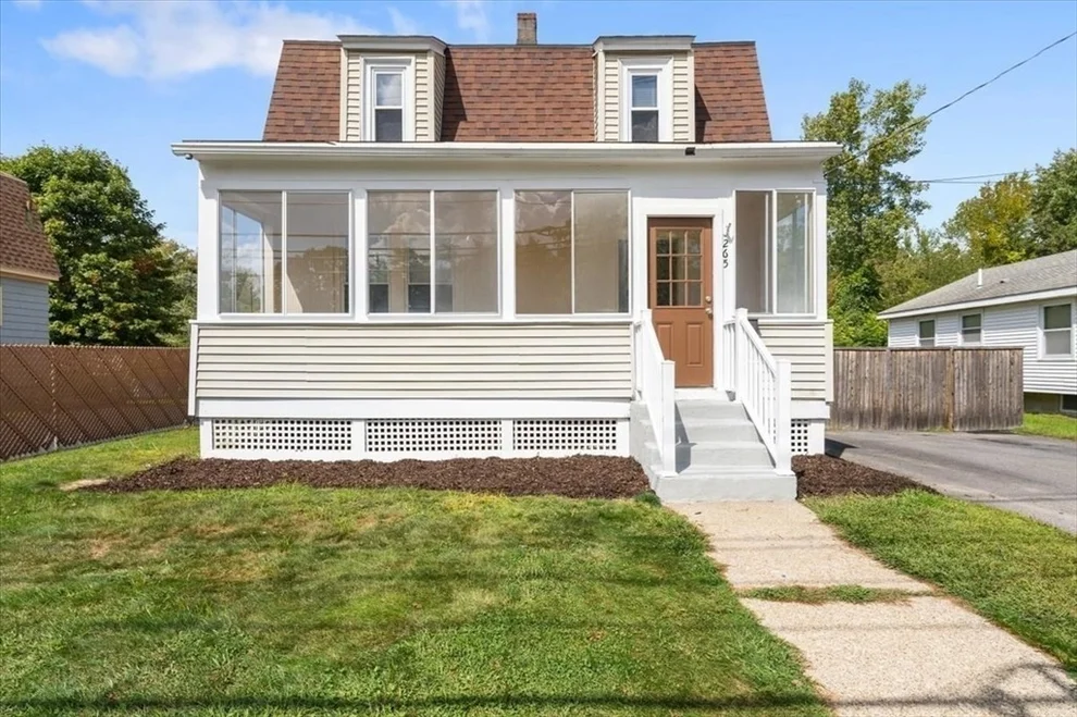 Unit for sale at 265 Pleasant St, Ashland, MA 01721