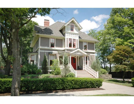 Unit for sale at 127 Waverley, Newton, MA 02458