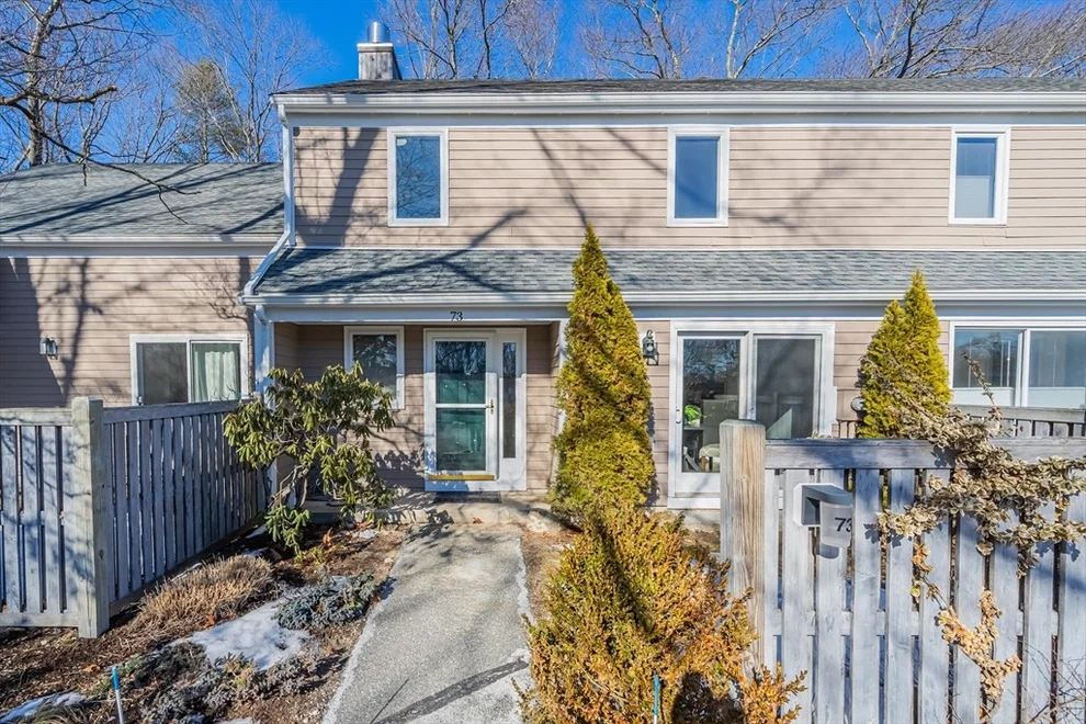 Unit for sale at 73 Fifer Ln, Lexington, MA 02420