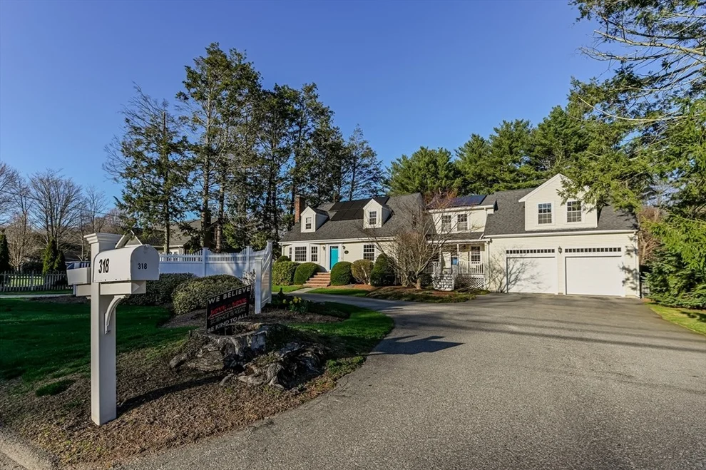 Unit for sale at 318 Fisher St, Walpole, MA 02081