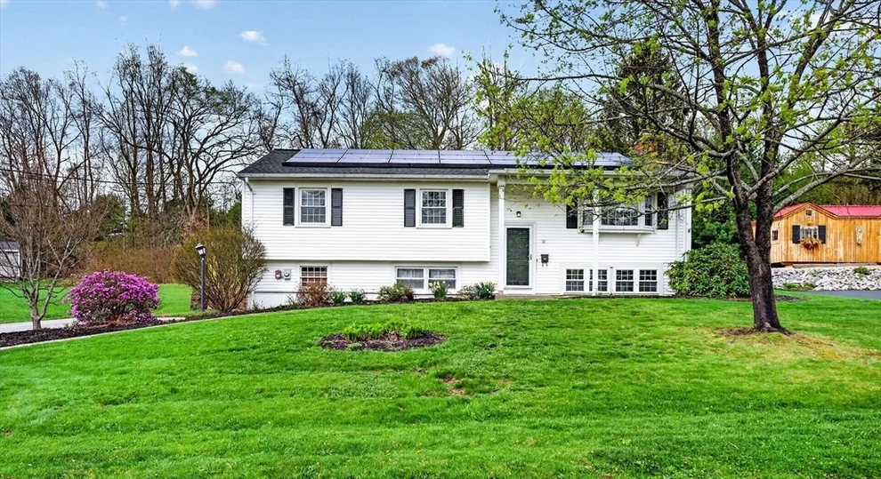 Unit for sale at 10 Meadowbrook Rd, Auburn, MA 01501