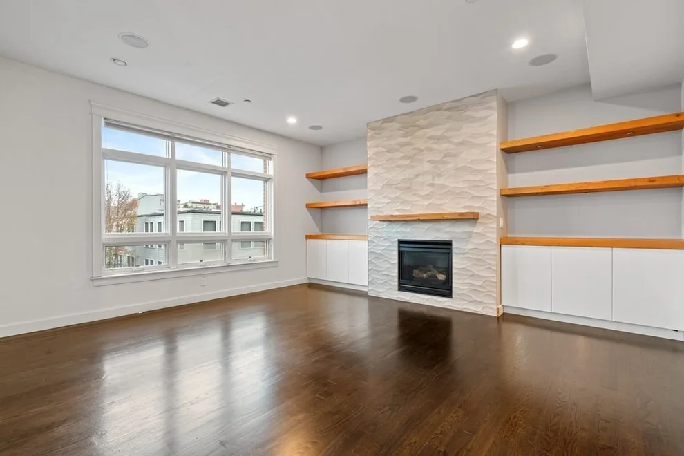 Unit for sale at 350 West 2nd St, Boston, MA 02127