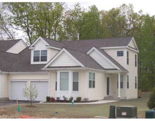 Unit for sale at 16 Linkside Court, Northbridge, MA 01530