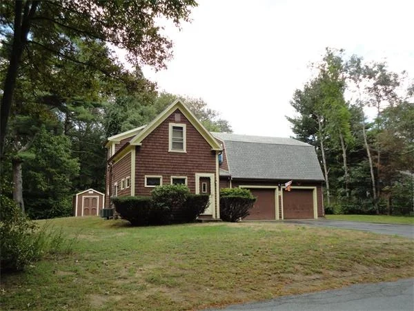 Unit for sale at 767 Pleasant St, Hanson, MA 02341