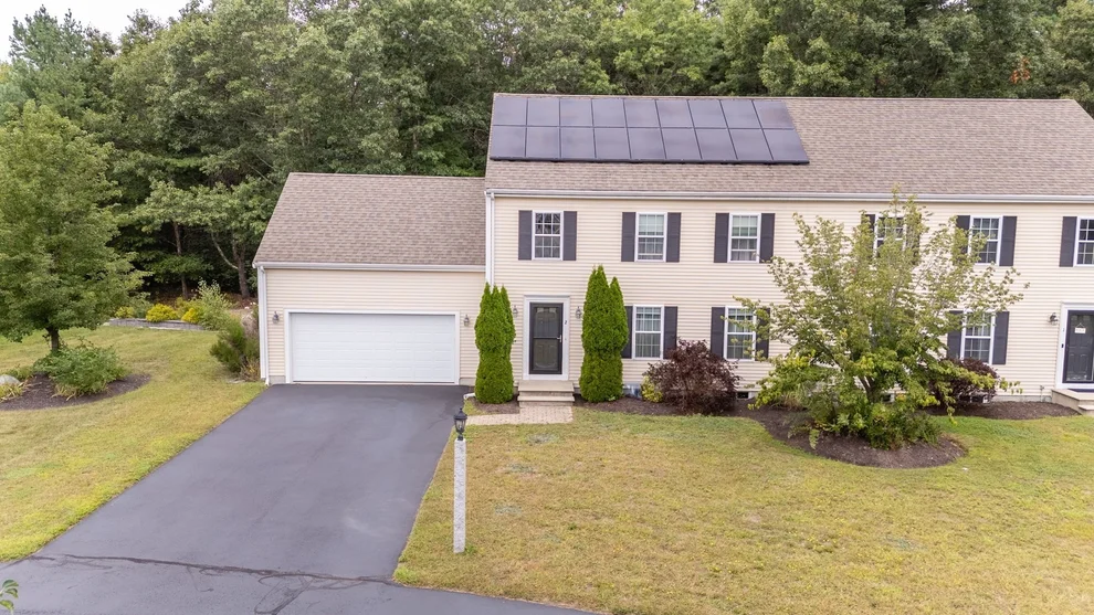 Unit for sale at 391 Franklin St, Hanson, MA 02341