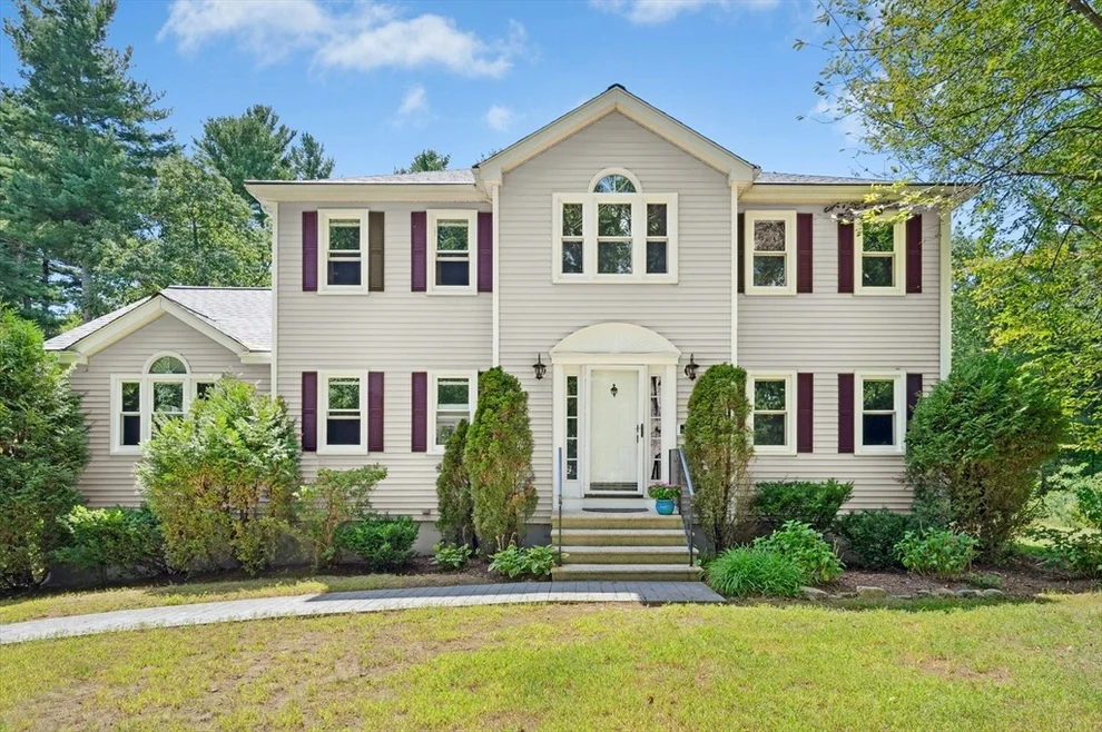 Unit for sale at 89 Franklin St, Douglas, MA 01516