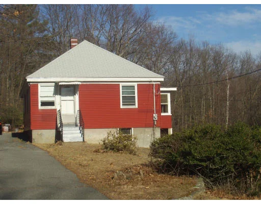 Unit for sale at 280 School St, Groveland, MA 01834