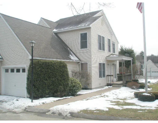 Unit for sale at 5 Castlegate Dr, Springfield, MA 01129