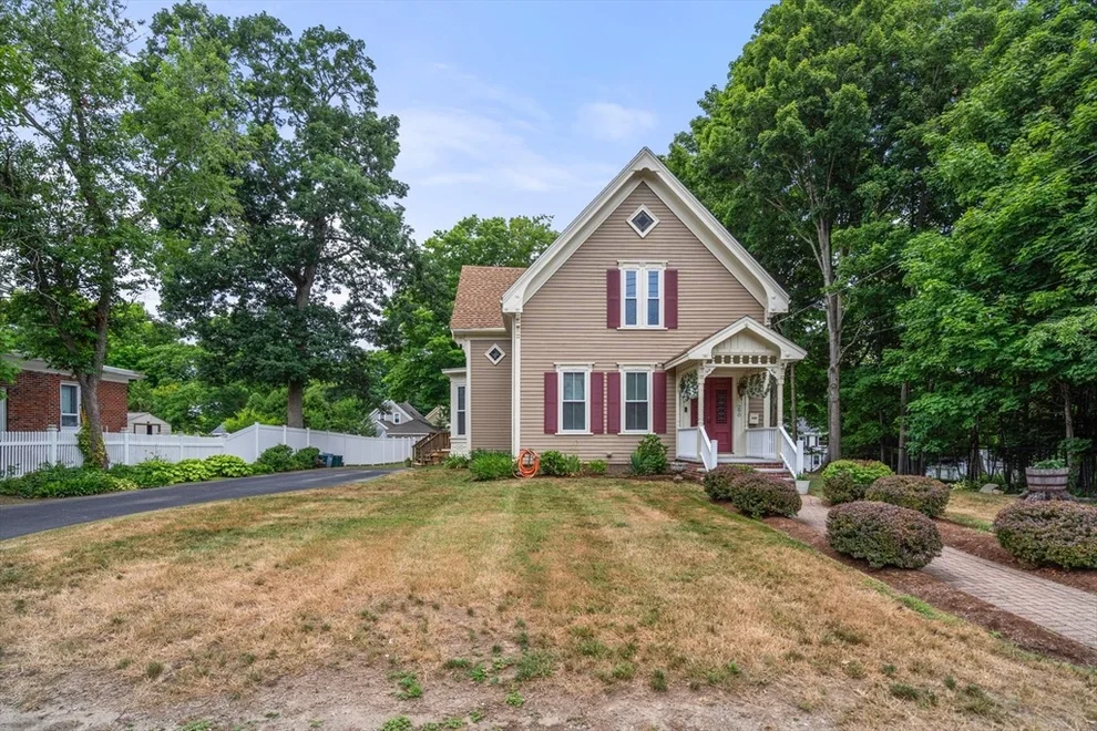 Unit for sale at 290 Walnut Street, Stoughton, MA 02072