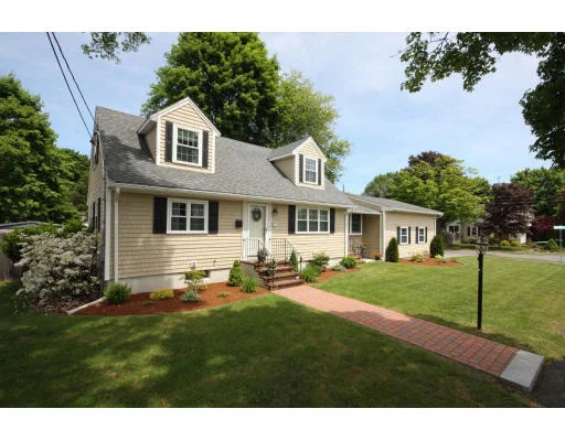 Unit for sale at 24 Fosters Lane, Wakefield, MA 01880
