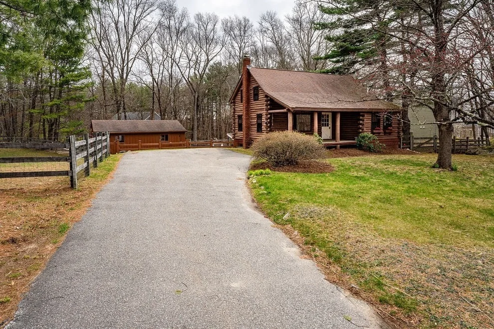 Unit for sale at 975 Liberty Square Rd, Boxborough, MA 01719