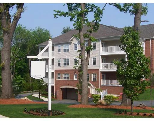 Unit for sale at 172 Haverhill St, Andover, MA 01810