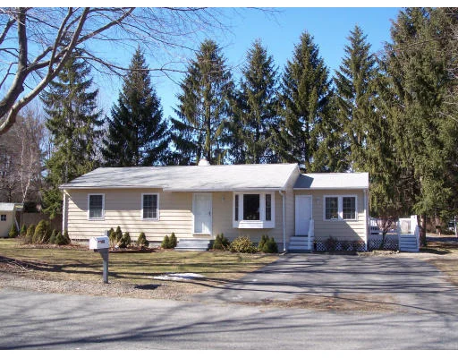 Unit for sale at 40 Phillips Dr, Newburyport, MA 01950