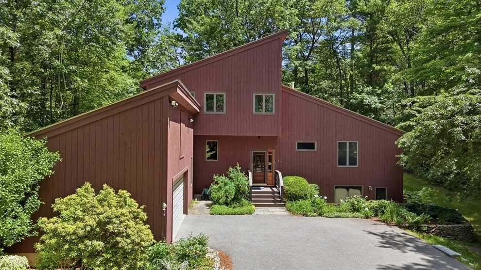 Unit for sale at 297 Reedy Meadow Rd, Groton, MA 01450