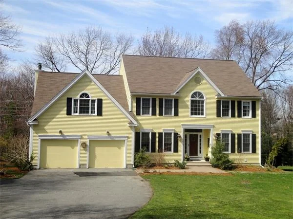 Unit for sale at 33 Goodnow Ln, Framingham, MA 01702