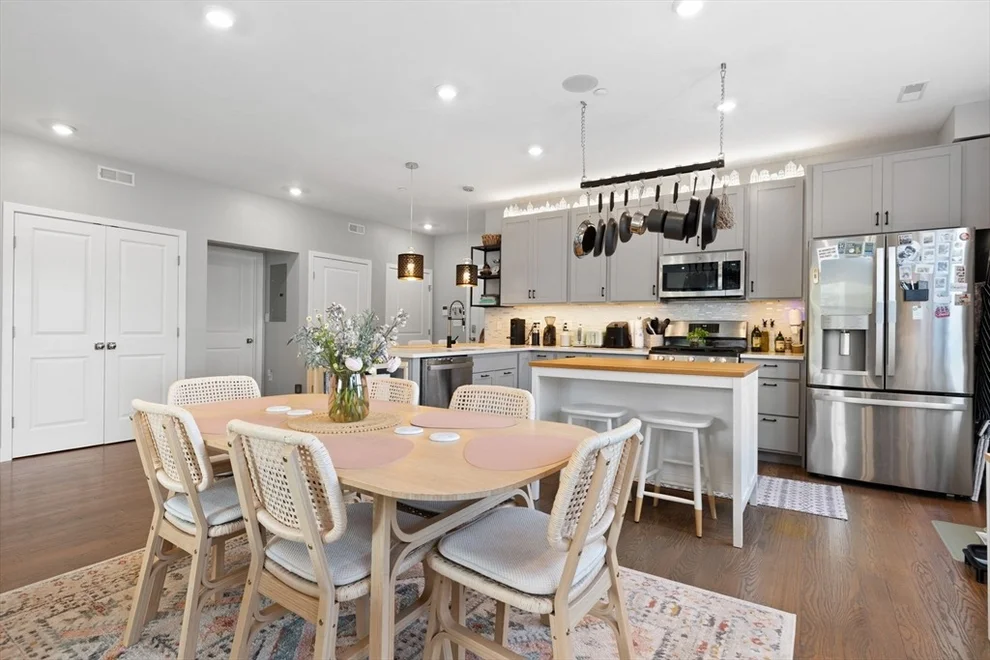 Unit for sale at 10 Ruthven Park, Boston, MA 02121