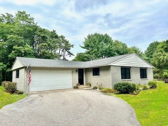 Unit for sale at 26 Winter St, Duxbury, MA 02332