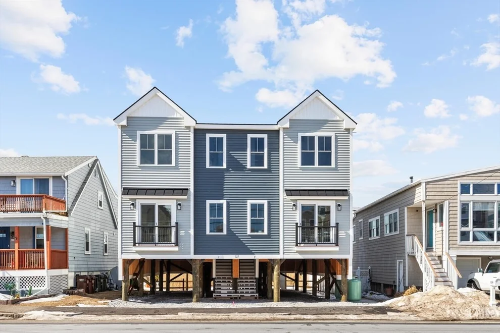 Unit for sale at 127 N End Blvd, Salisbury, MA 01952