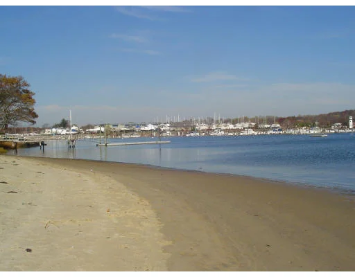 Unit for sale at 6 Jersey Ln, Danvers, MA 01923