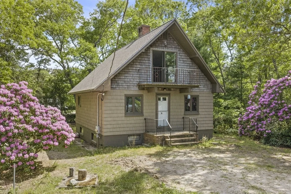 Unit for sale at 131 Lakeview Blvd, Plymouth, MA 02360
