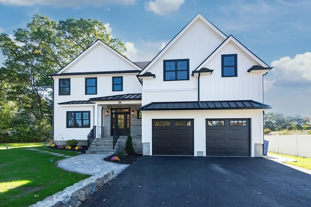 Unit for sale at 198 Salem St, Wakefield, MA 01880