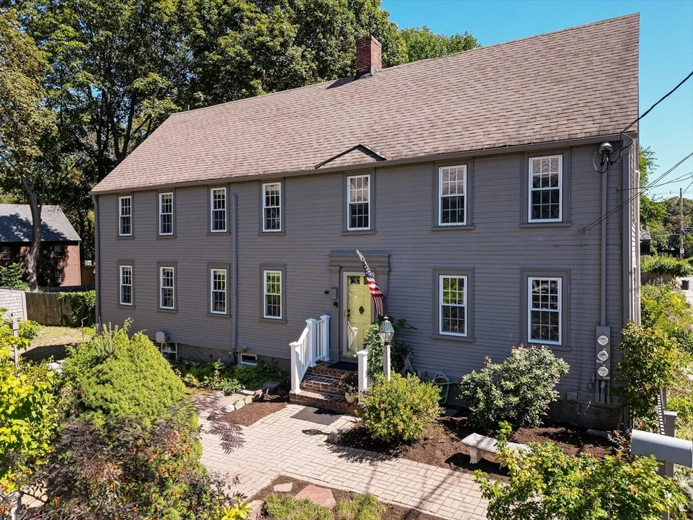 Unit for sale at 16 Elm Street, Ipswich, MA 01938