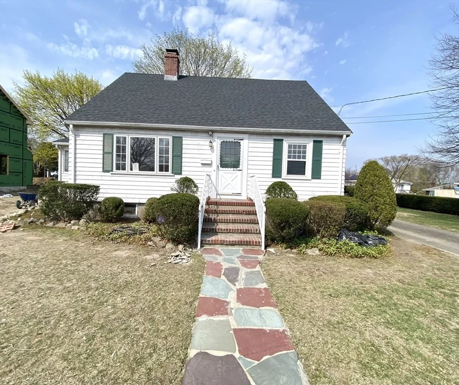 Unit for sale at 15 Bellmore Road, Framingham, MA 01702